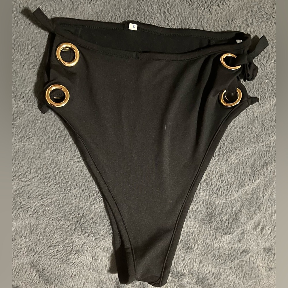 NWOT Black Bikini Bottoms with Gold Loops and Lace Up Ribbons Size Small